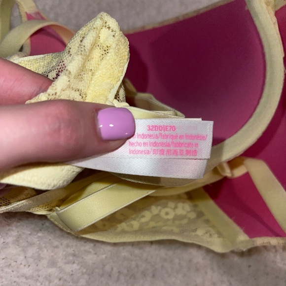 PINK Victoria Secret push-up bra - Picture 4 of 4